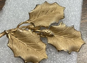 Vintage Brosche signiert BB 12k GF Stechpalmenblätter goldfarben - Bild 1 von 9