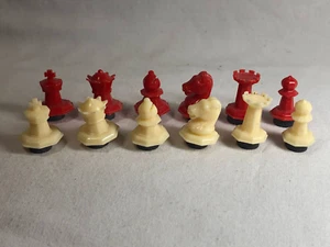 Drueke magnetische Schachfigur rot & weiß Ersatz 7/8" König Königin Turm Ritter - Bild 1 von 14