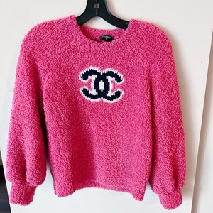 chanel pink jumper