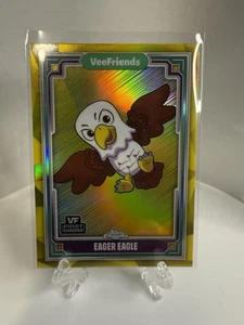 2025 Topps Chrome VeeFriends Eager Eagle Yellow Refactor 5 🔥 - Picture 1 of 2