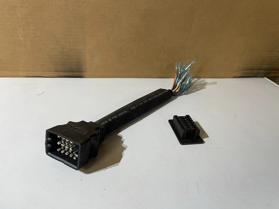 替换 Boss 接线 Connecter 13 针公头插头犁侧 — 第 1/1 张图片