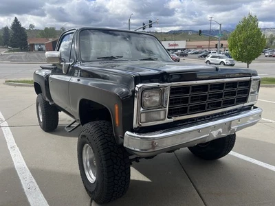 1980 GMC 1/2 тонны пикап высоты Sierra 1500 короткая кровать шаг стороне 4WD - Изображение 1 из 4