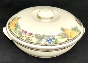 Mikasa Lidded Tureen w Handles Intaglio CAC29 Garden Harvest 24.5cm - Picture 1 of 7