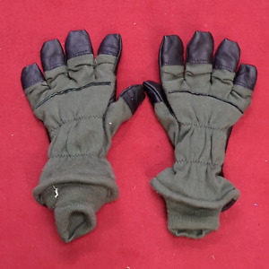 - Unused - Men's Size 5 HAU-15/P Flyer's Intermediate Cold Weather Gloves (42CR-
