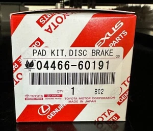 22-24 Toyota OEM GENUINE TUNDRA & SEQUOIA  Rear Brake Pad Set MADE IN JAPAN - Foto 1 di 4