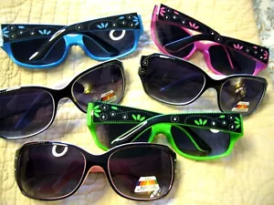 Polarisierte Damensonnenbrille Strass Blumenmuster leichte Brille 8122P - Bild 1 von 21