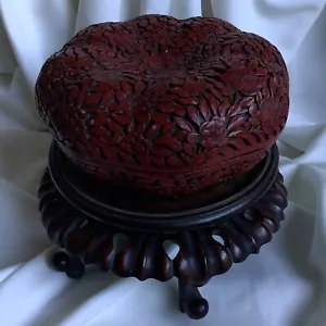 Antiguo joyero chino de laca hecha a mano con marca de bronce de calabaza de cinabrio rojo - Imagen 1 de 21