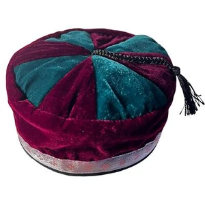 Talla 58cm, Mediana, Hecha a Mano Nepalí Granate y Terciopelo Verde Profundo Gorra para Fumar - Imagen 1 de 7