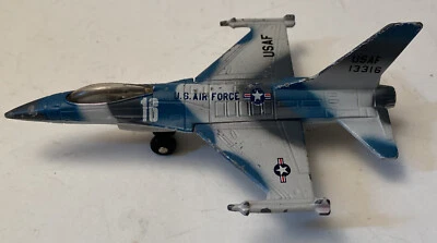 Винтажный реактивный самолет 1978 Matchbox USAF 13316 F-18A - Изображение 1 из 4