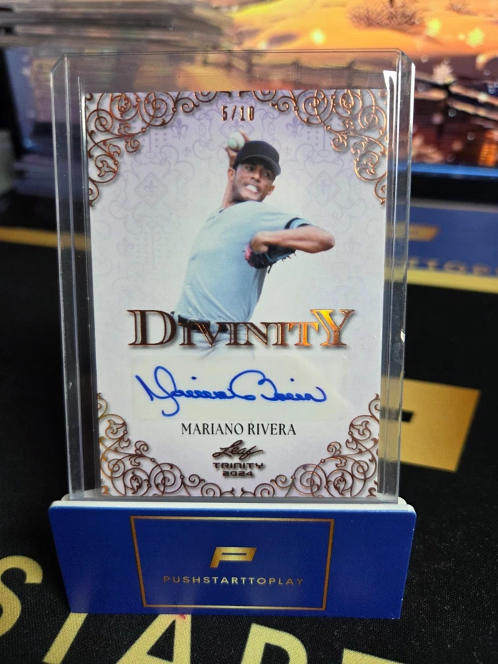 Autógrafo Hoja Trinidad Mariano Rivera Divinidad 2024 5/10 Foto 1 de 1