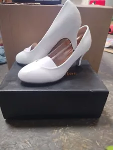 Chase & Chloe Kona-1 Low Heel Round Toe Women's Pump Shoes 7 - Picture 1 of 4