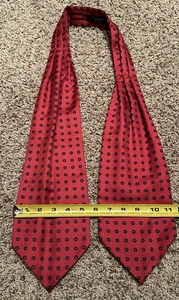 Brooks Brothers Makers Silk USA Geometric Men’s Ascot Cravat Tie - Picture 1 of 11