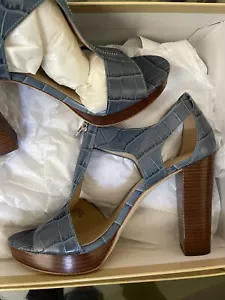 Michael Kors Berkley “Denim” Color - Picture 1 of 5
