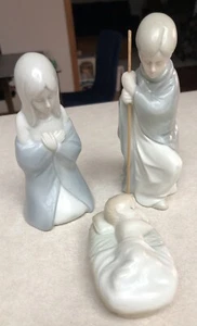 CCCC  Japan Nativity Set 5" Scene 3 Piece Set Porcelain Baby Jesus Vintage - Picture 1 of 10