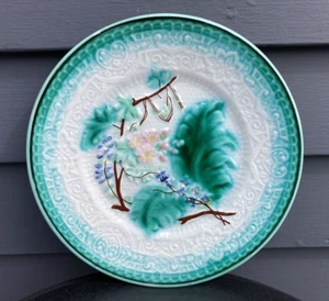 Vintage art nouveau plate majolica green ferns pink blu flowers embossed design - Picture 1 of 6