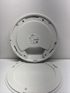 Ubiquiti UniFi Ap PRO (UAP-PRO) Wireless Access Point - Bild 1 von 5