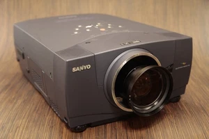 Sanyo PLV-70 1366x768 WXGA+ LCD projector - Works great- Low use genuine lamp - Picture 1 of 5