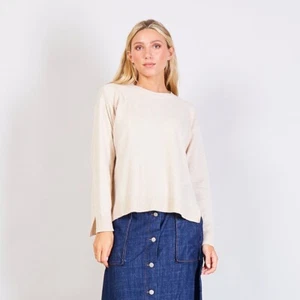 Soft Italian Women's Cashmere Round Neck Asymmetric Hem Sweater - Picture 1 of 2