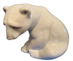 Figura de porcelana Lladro ""Oso polar sentado"" - A-17 - Imagen 1 de 6