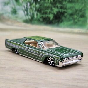 Hot Wheels '64 Lincoln Continental Diecast Model 1/64 (9) Excellent Condition