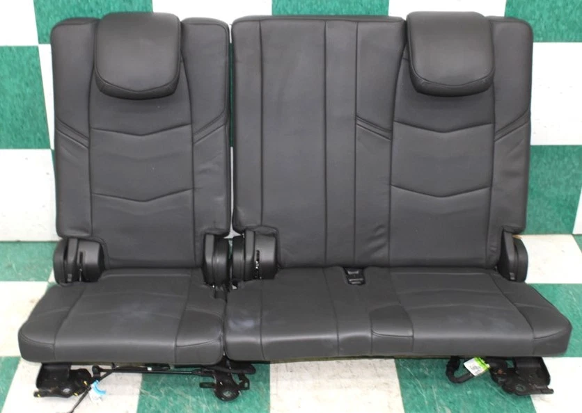 *NOTE* 16' ESCALADE Platinum Jet Black 3rd Row Leather Power Folding Rear Seat Foto 1 de 4