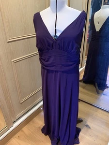 Purple Low V Neckline Long Evening Dress Size 18 - Picture 1 of 4