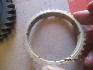 Toyota 1980 a 1983 5 velocidades 1er 2do anillo de latón sincronizado para modelo L52 RN 38 48 - Imagen 1 de 3