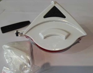 Magnetic Window Cleaner, with Double Sides for Windows 15-24 mm - Picture 1 of 3