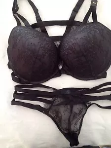 VICTORIA'S SECRET SEXY STRAPY BRA & THONG SET!! BLACK 36DD & MEDIUM NEW W/TAGS!! - Picture 1 of 2