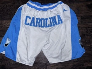 UNC TAR HEELS NORTH CAROLINA THROWBACK SHORTS 3XL - Picture 1 of 5