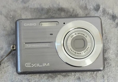 Casio Exilim EX-Z12 Digitalkamera - 7,2 MP, 3-fach Opt. Zoom - Bild 1 von 3