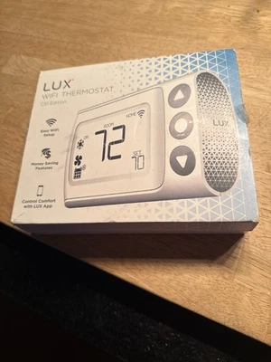 Lux CS1-WH1-B04 Digital Thermostat - Image 1 of 2