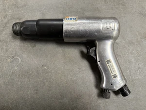 Pistola martilladora de aire Ingersoll Rand IR117 117 cincel IR .401 vástago IR 117 - Imagen 1 de 3