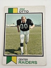 TOPPS 1973 NFL Card JIM OTTO Oakland Raiders #461 Good-VG! 🏈