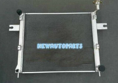 Radiador de aluminio para Jeep Grand Cherokee & Commander 3.0 3.7 4.7 6.1 5.7 06-10 Foto 1 de 4