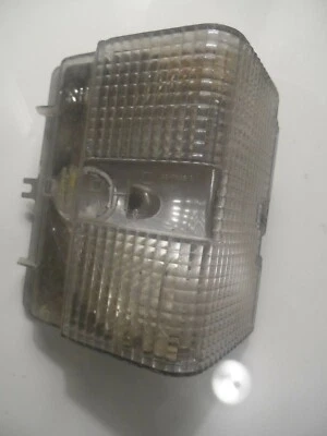 74 Cadillac DeVILLE 1974 luz de esquina OEM paso derecho. # 5947640 Fleetwood 74 usado Foto 1 de 4