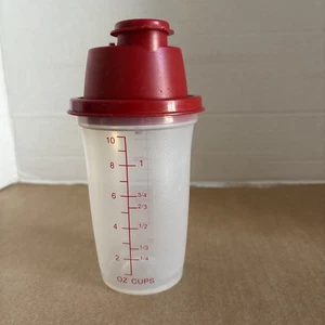 Tupperware 1900 Mini Quick Shake 10 Unzen Mixer Mixer Shaker ~ roter Deckel / Einsatz - Bild 1 von 4