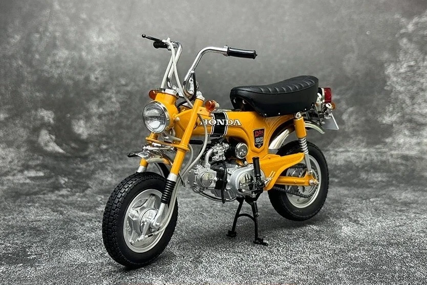 EBBRO DAX Honda ST50 1969 escala 1/10 amarillo caja original Foto 1 de 4