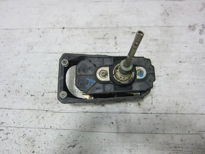 4B0711025E 齿轮杆 大众 PASSAT 1.9 TDI 2000 1403342 — 第 1/4 张图片