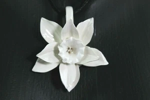 COLLAR ESCULTURA FLORAL PORCELANA CAPODIMONTE ITALIANO ARTESANAL ROSA NINO #10 - Imagen 1 de 9