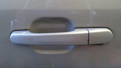 Manija de puerta exterior trasera izquierda usada se adapta a: montaje de manija de puerta Ford Taurus 2008 Foto 1 de 4