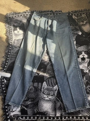 Jeans Sueltos Lavado Ligero Índigo, Talla 36, Ajuste de Pierna Ancha, Bolsillos Bordados Foto 1 de 4