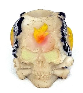 Cenicero de cigarrillos Fujima 1 1/4" Big Skull Brilla en la oscuridad Poliresina Snuffer - Imagen 1 de 3