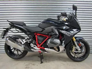 BMW R1250RS 2022 1,739 miles - loaded with extras (7430) - Picture 1 of 19