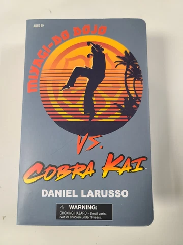 2022 SDCC Cobra Kai 7'' DANIEL LARUSSO Figure VHS Case Diamond Select New Cover