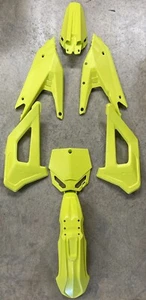 NUEVO KIT CARROCERÍA COBRA MOTO CX50 SUPER FLO AMARILLO 2021-ACTUAL FWE TKFW2021FXX - Imagen 1 de 1