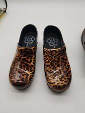 Women's Sanita Leopard/Cheetah Comfort Clogs Shoes Size 36 Excellent Condition