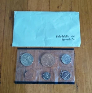 1984 United States Mint Uncirculated Set w/ August 14, 1969 Philadelphia Coin - Picture 1 of 4