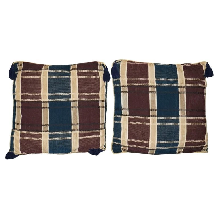 PAR DE ALMOHADAS GRANDES DE TERCIOPELO AZUL TARTÁN 55CM CON BORLAS SOFÁ SILLÓN COJÍN Foto 1 de 4