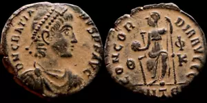 Moneta antica imperiale romana graziana Cesare d.C. 367-383. Æ 17 mm. 2,27 grammi #1256 - Foto 1 di 1